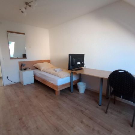 Hotel Victoria Weil am Rhein Bagian luar foto