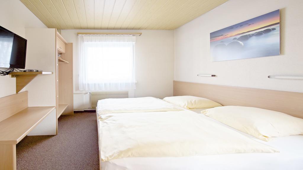 Hotel Victoria Weil am Rhein Ruang foto